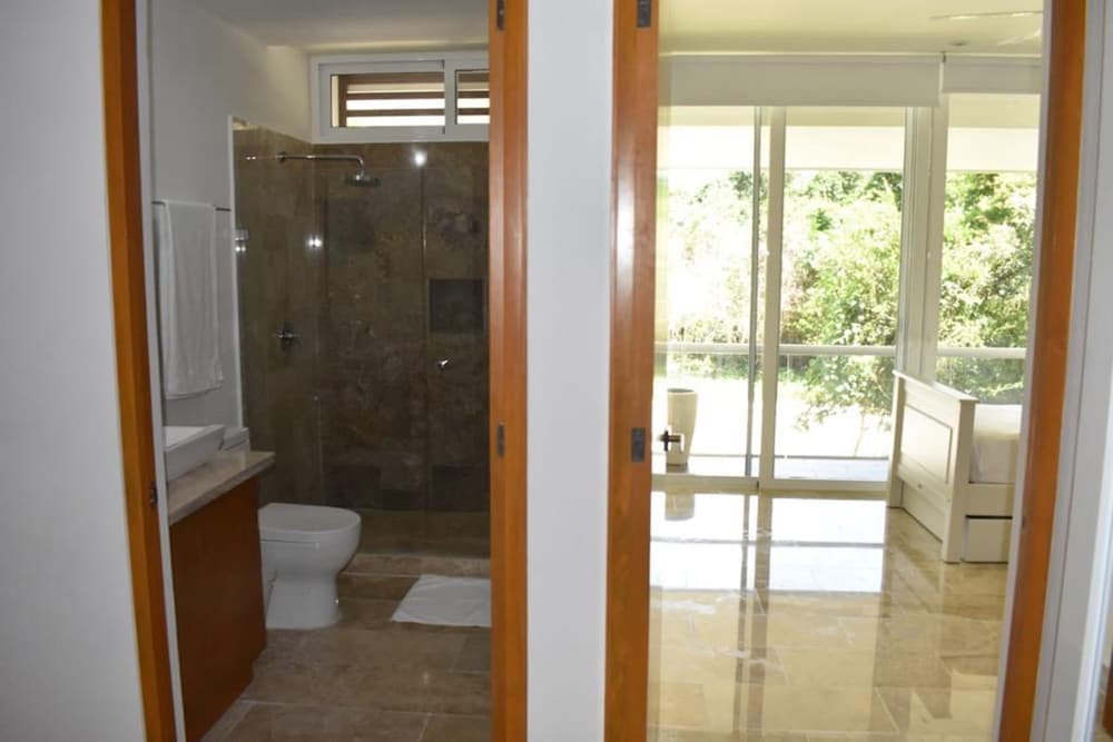 Exclusive Apartment, 2 Bedrooms, Non Smoking (F6) photo 2