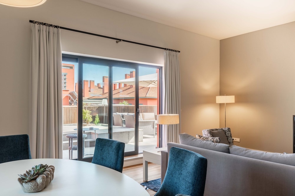 Panoramic Suite, 2 Bedrooms, Garden View (Balcony) - Photo 1