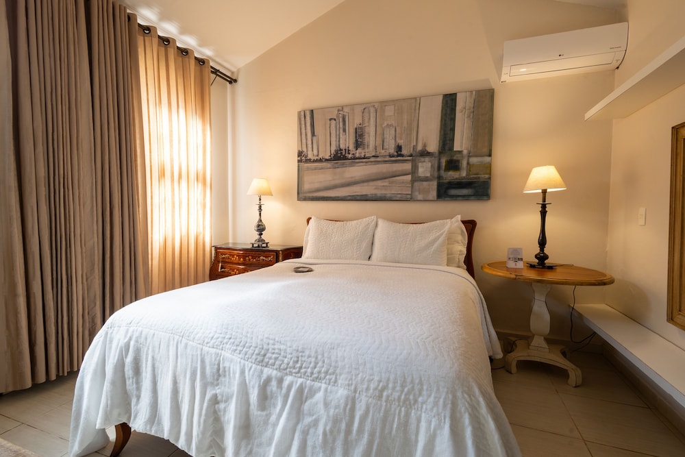 Economy Double Room photo 1