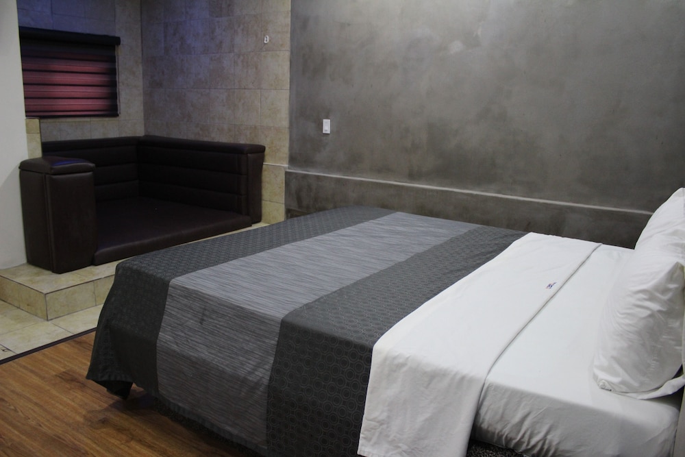 Standard Room photo 3