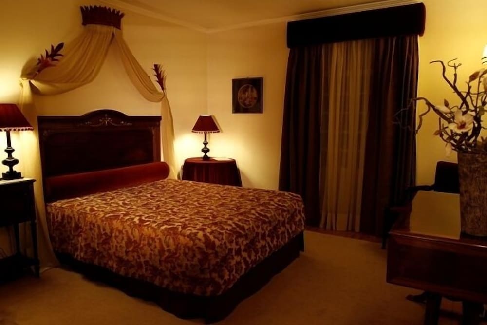 Basic Double or Twin Room, 1 Double or 2 Twin Beds photo 3