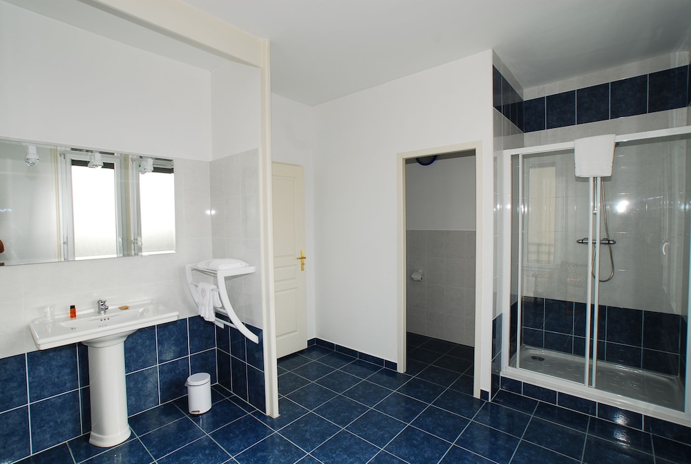 Superior Triple Room - Photo 4