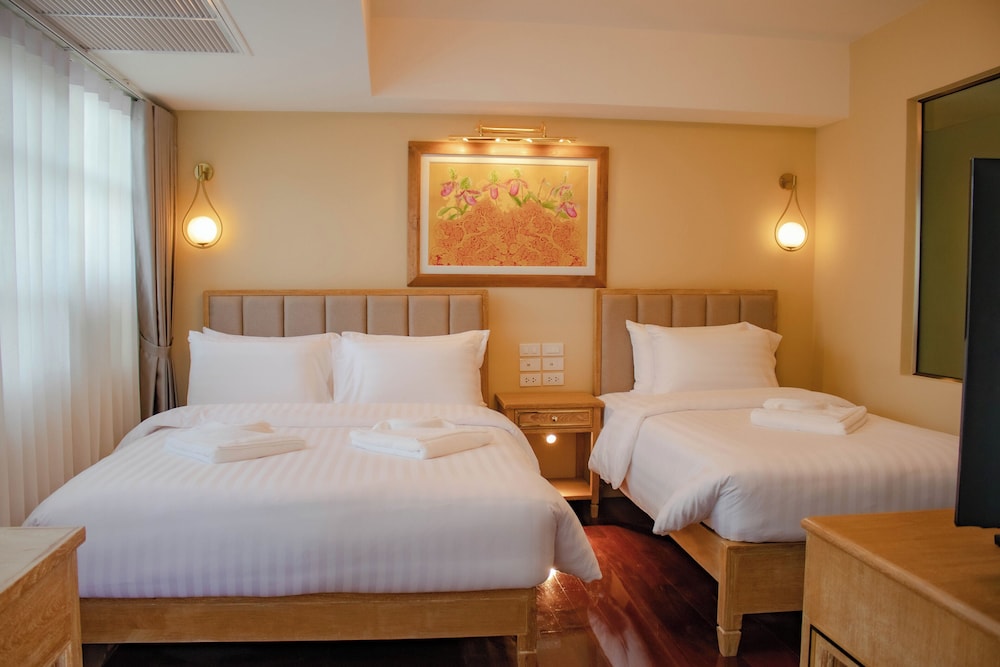 Deluxe Triple Room photo 2