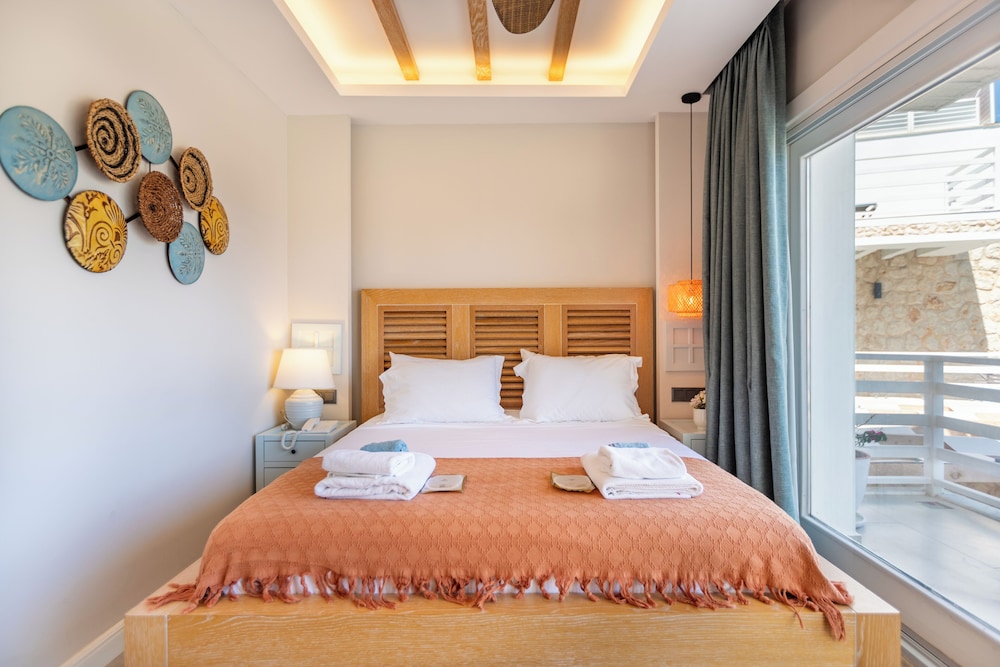 Classic Room, Partial Sea View - Photo 1