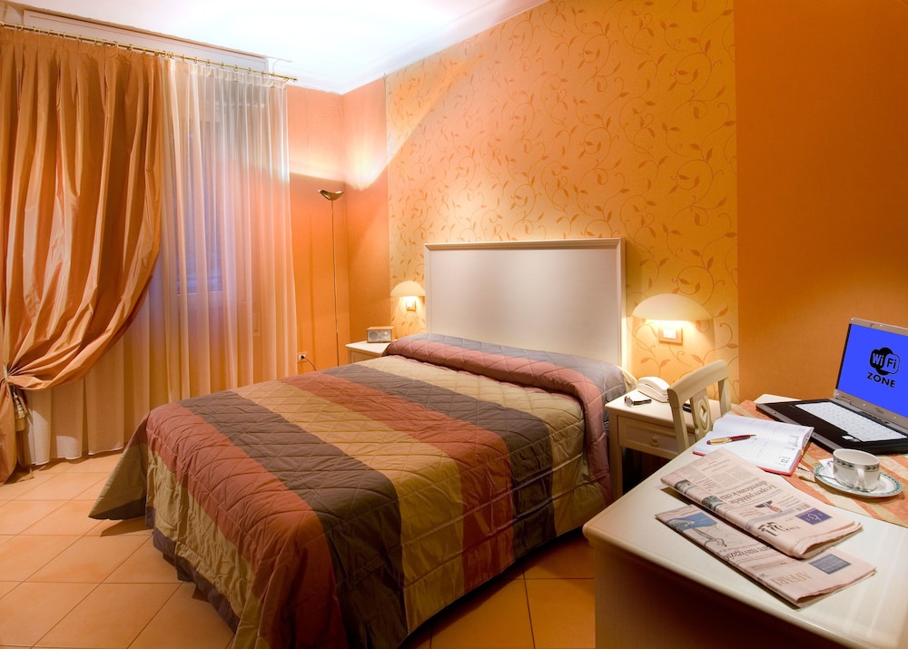 Superior Double or Twin Room photo 3