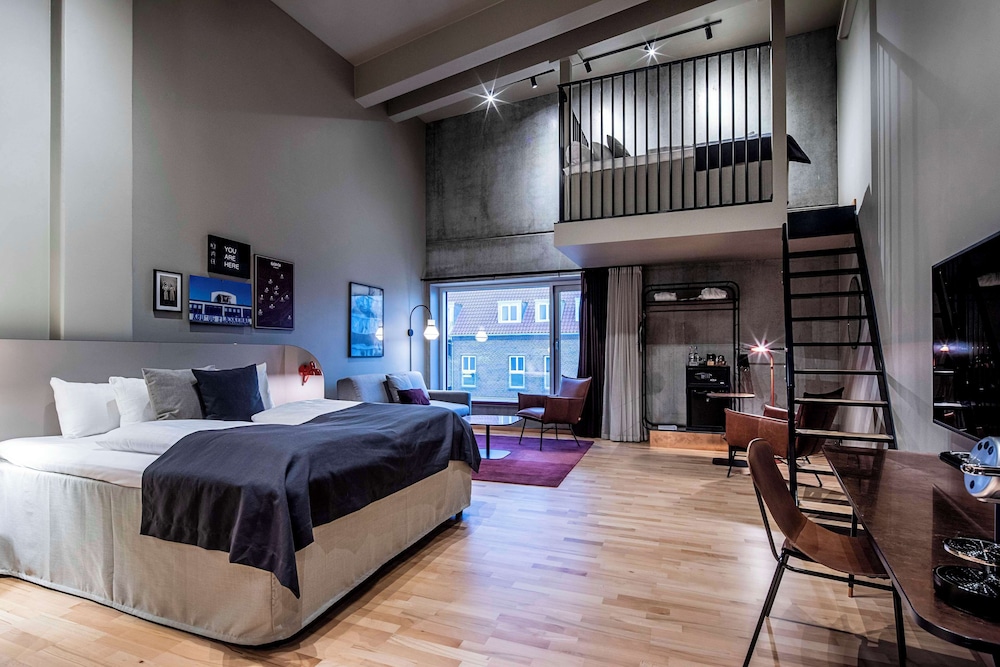 Superior Room, Multiple Beds (Plus)