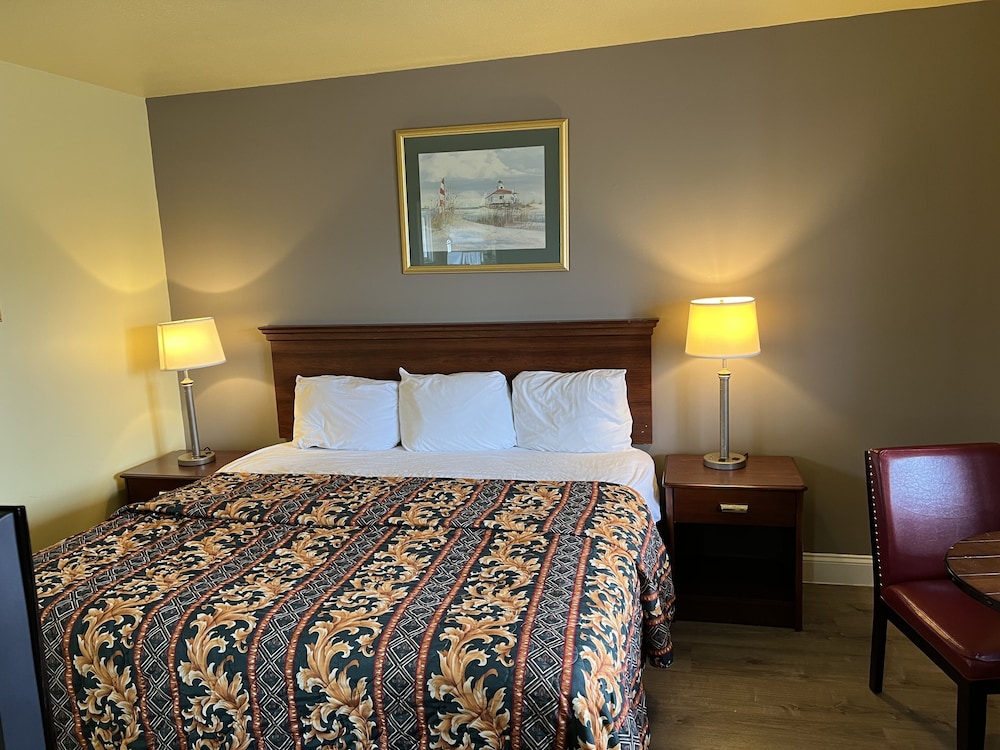 Standard Room, 1 King Bed (Pets Allowed)
