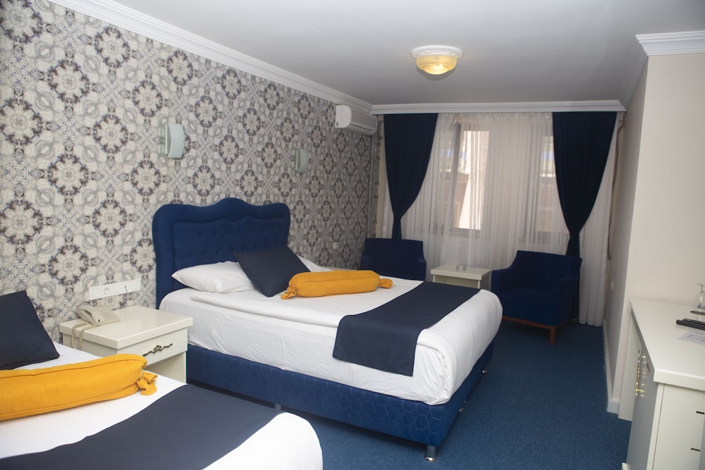Family Triple Room photo 2