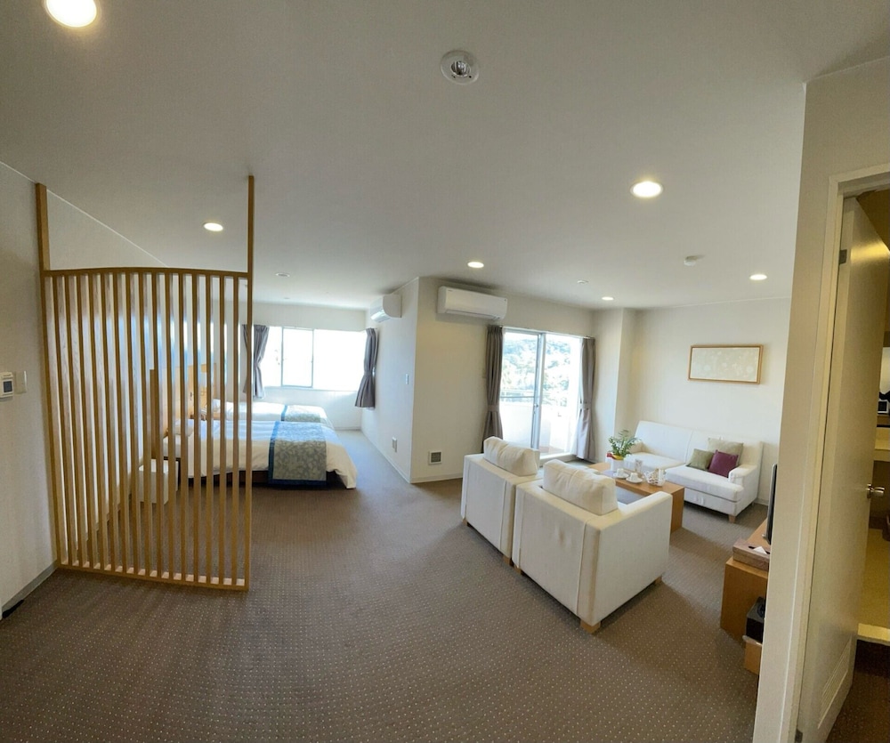 Deluxe Studio Suite