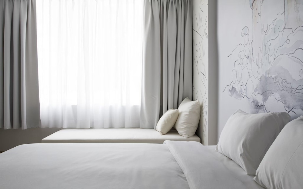 Deluxe Twin Room photo 2