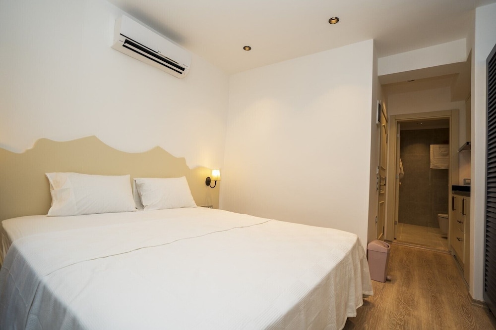 Standard Studio Suite - Photo 2