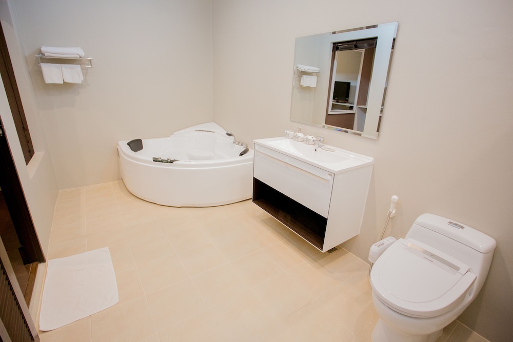 Executive Room - Photo 4