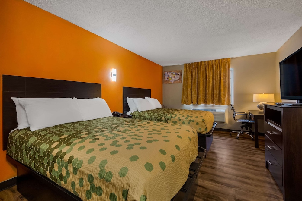 Standard Room, 2 Double Beds, Non Smoking