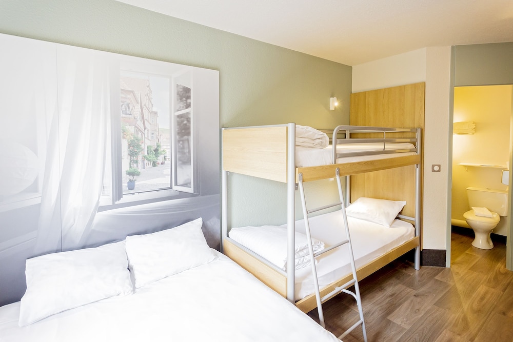 Quadruple Room, Non Smoking photo 3