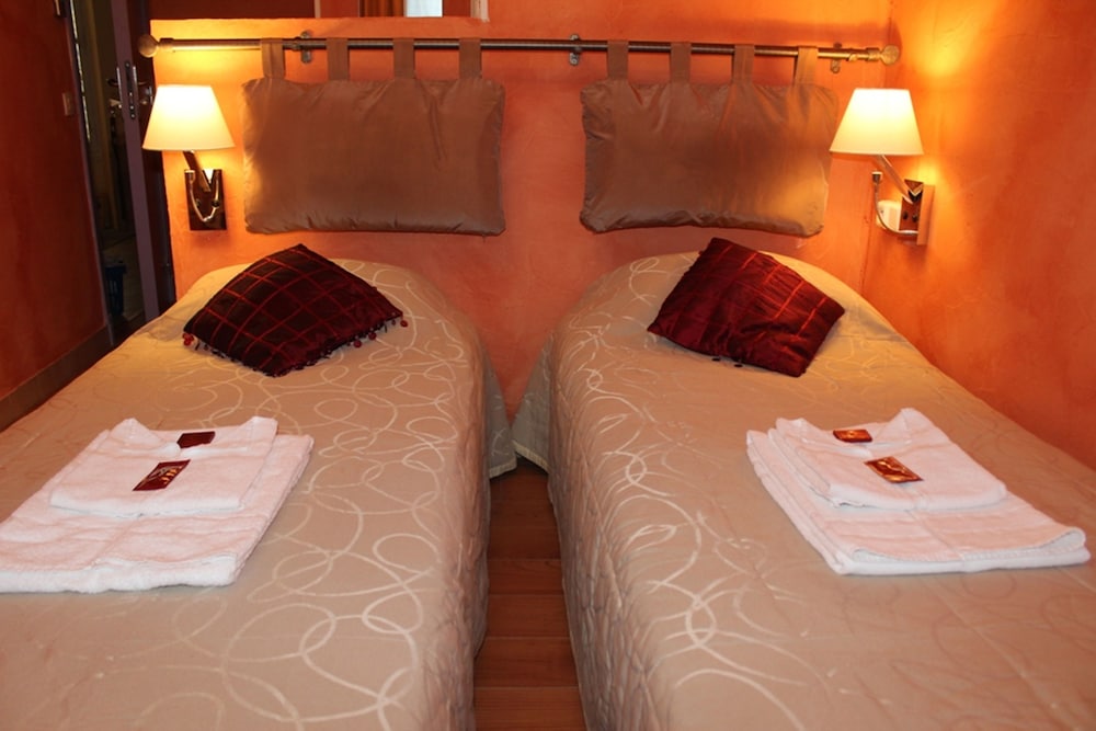 Comfort Twin Room photo 3