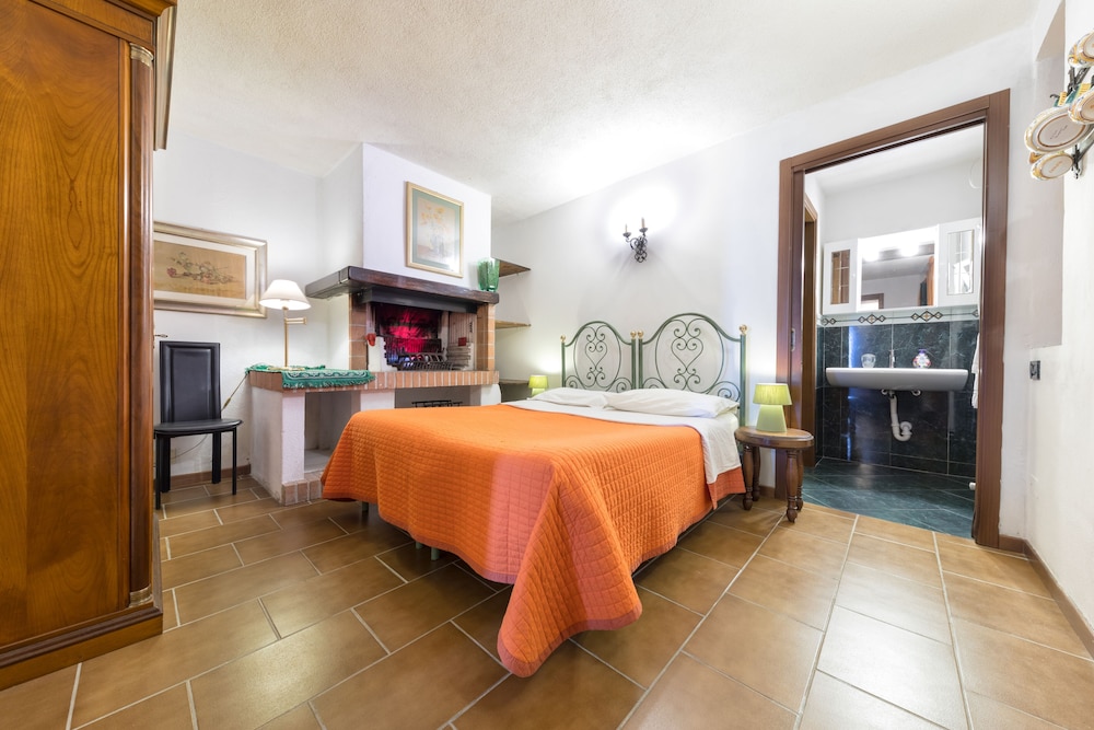 Standard Apartment (3 people) photo 2