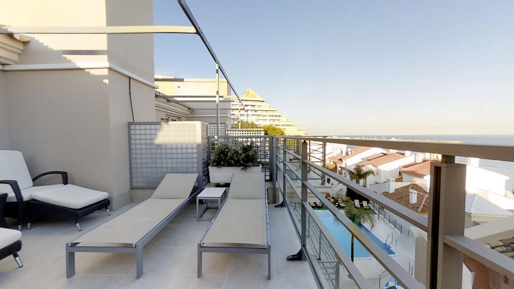 Duplex (Grand Suite) - Photo 10