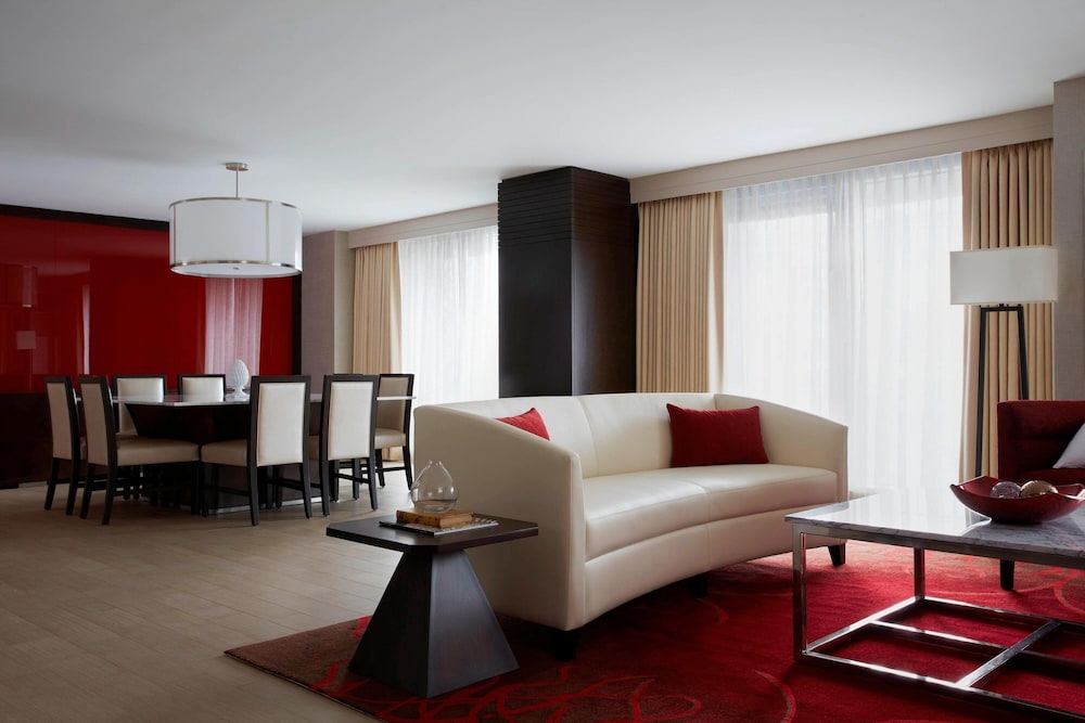 Club Room, 2 Double Beds (Mobility Accessible, Tub)