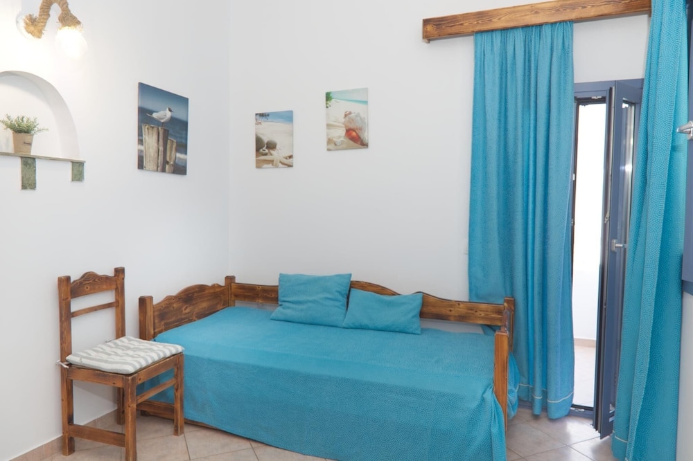 Standard Room - Photo 9
