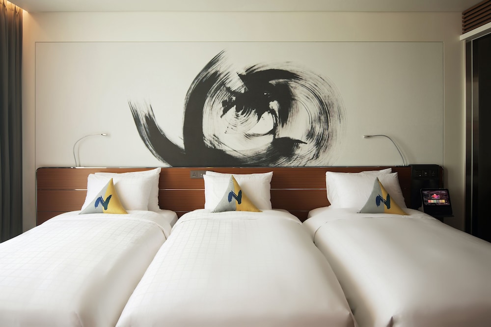 Deluxe Room, 3 Twin Beds (Residence)
