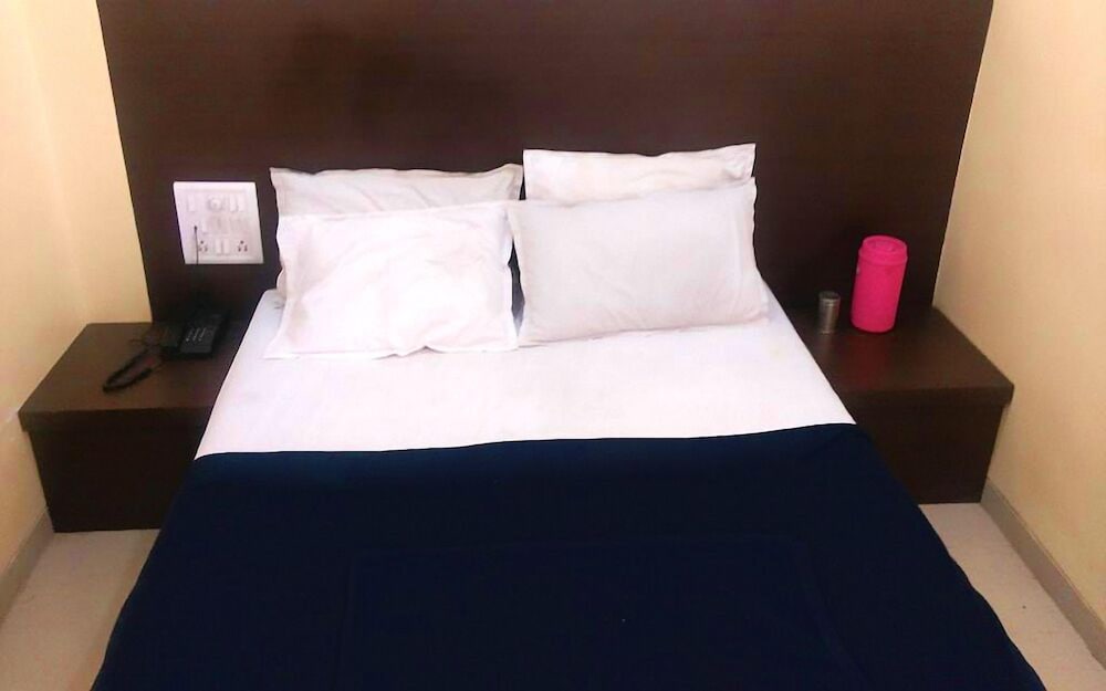 Basic Double Room, 1 Double Bed, City View photo 3