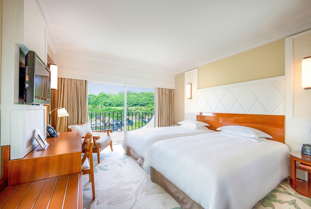 Room, 2 Double Beds, Accessible (Roll-in Shower) - Photo 1