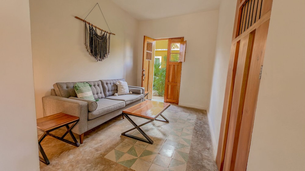 Standard Room, 1 King Bed, Private Pool - Photo 8
