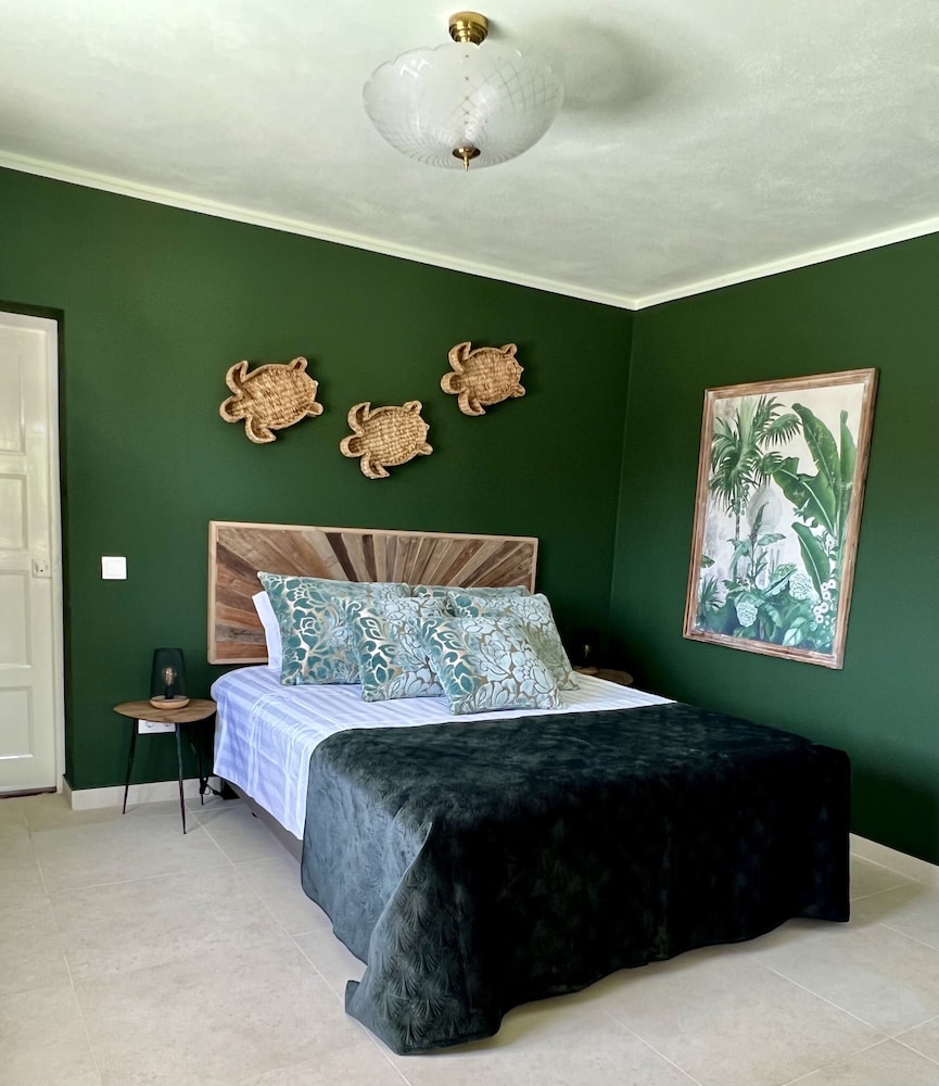 Superior Double Room, Pool View