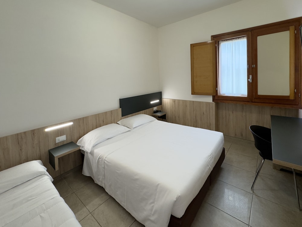 Comfort Triple Room - Photo 2