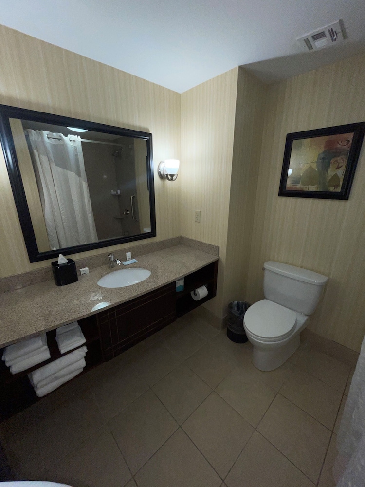 Room, 1 Queen Bed (Den) - Photo 1
