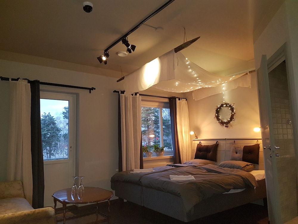 Basic Double Room, Accessible photo 3