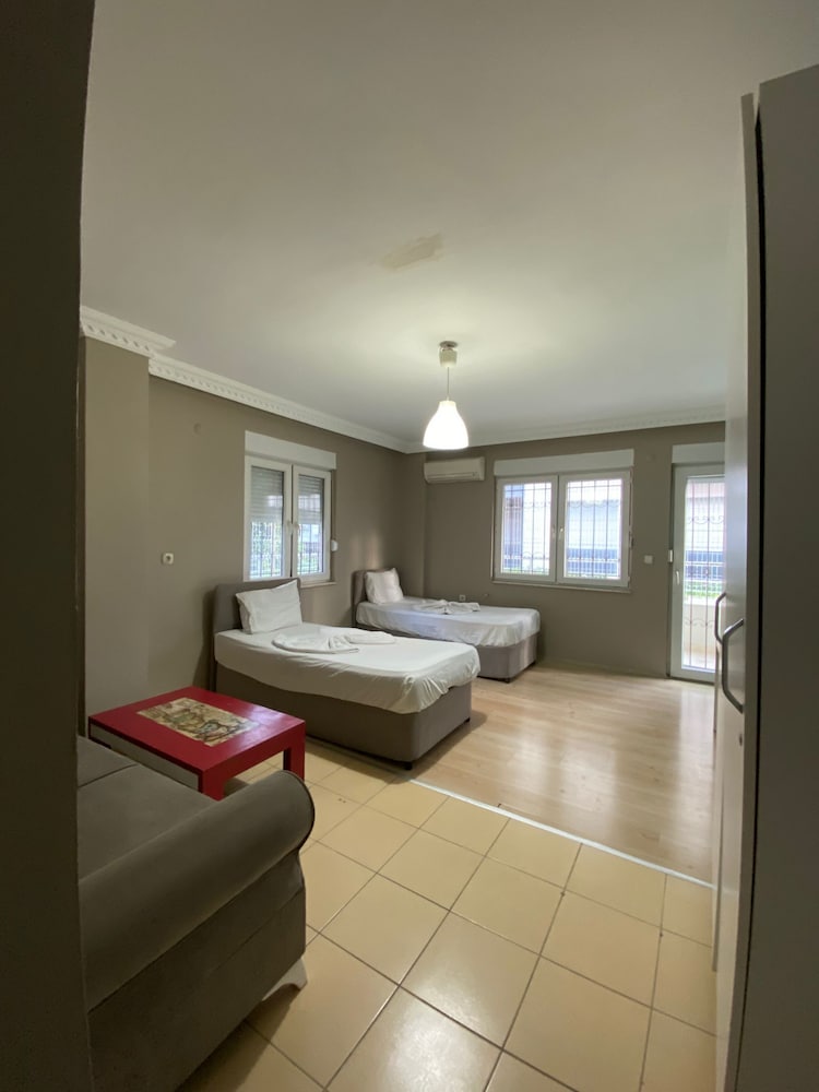 Economy Twin Room