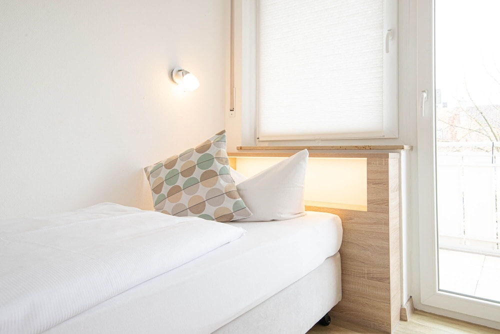 Basic Single Room, 1 Twin Bed photo 3