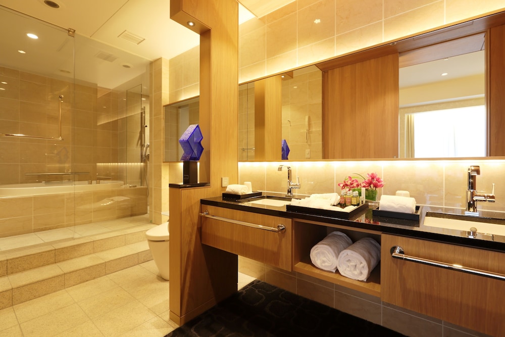 High Floor Luxe Deluxe King Room, Non-Smoking, 44sqm - Photo 12