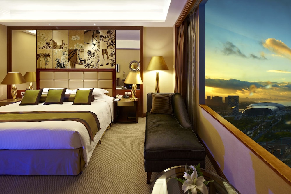 Basic Room, 1 King Bed, City View photo 1