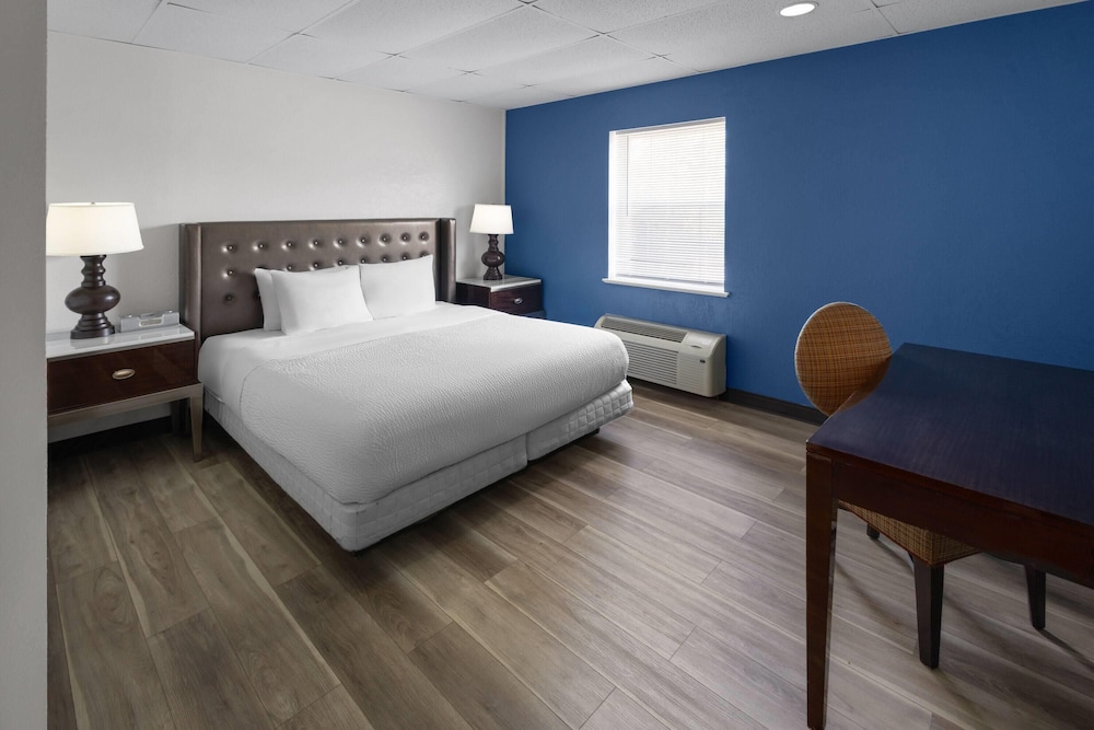 Suite, Multiple Beds, Non Smoking photo 1