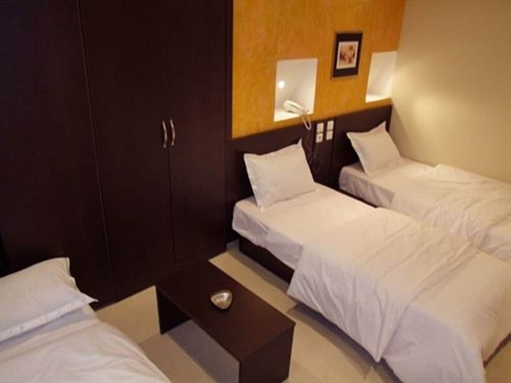 Triple Room photo 2