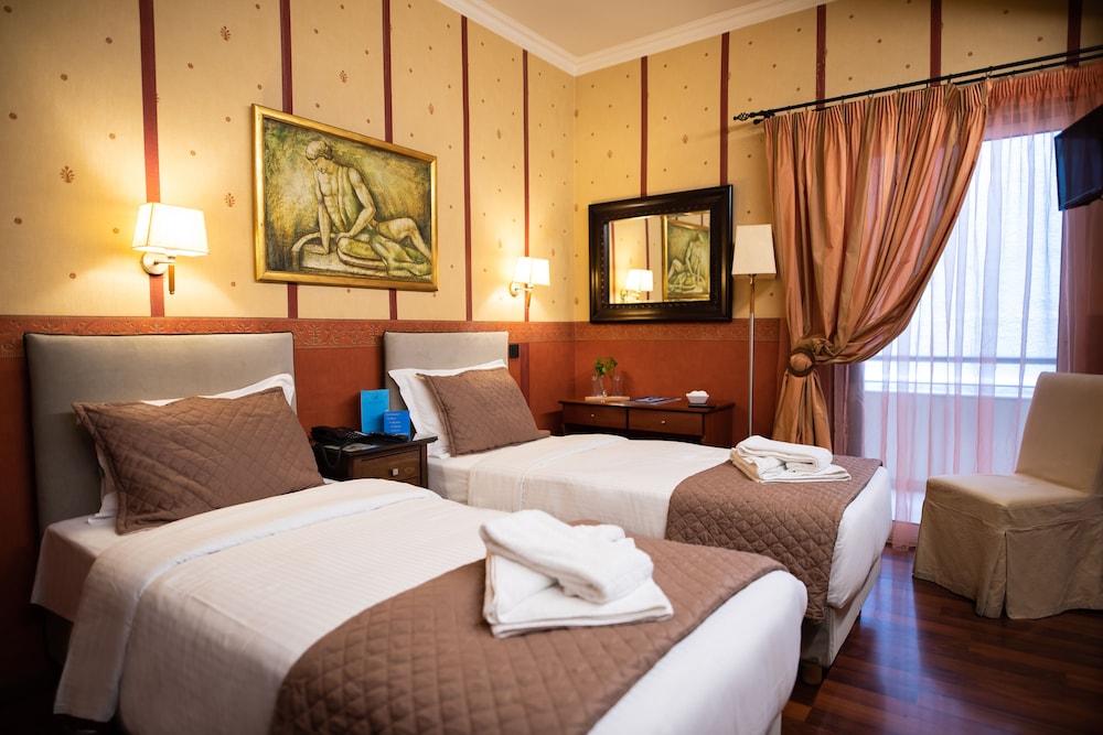 Executive Double or Twin Room - Photo 2
