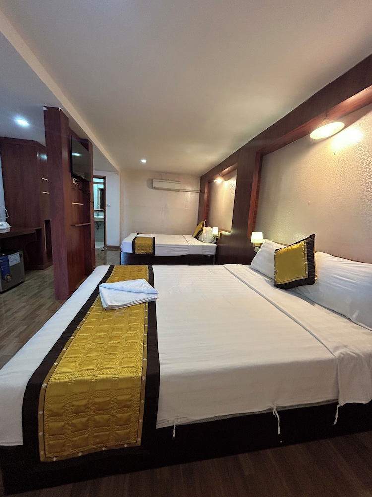 Deluxe Quadruple Room photo 2
