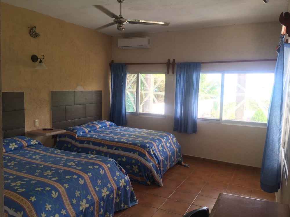 Economy Room, 2 Double Beds