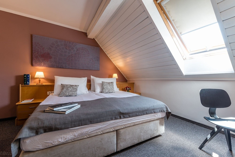 Standard Double Room (Loft) - Photo 8