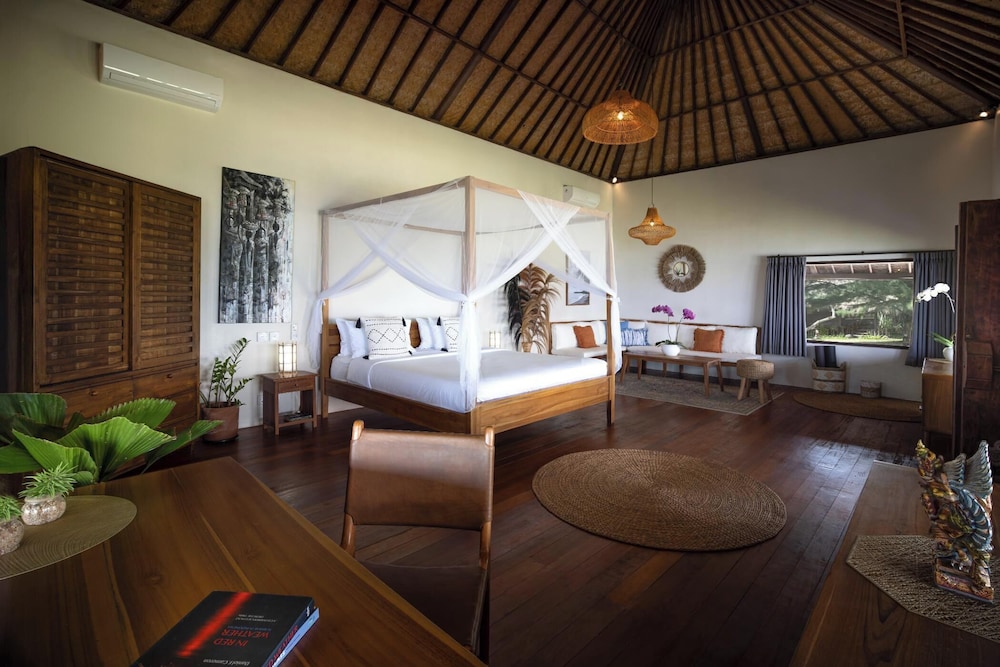 Luxury Villa photo 1