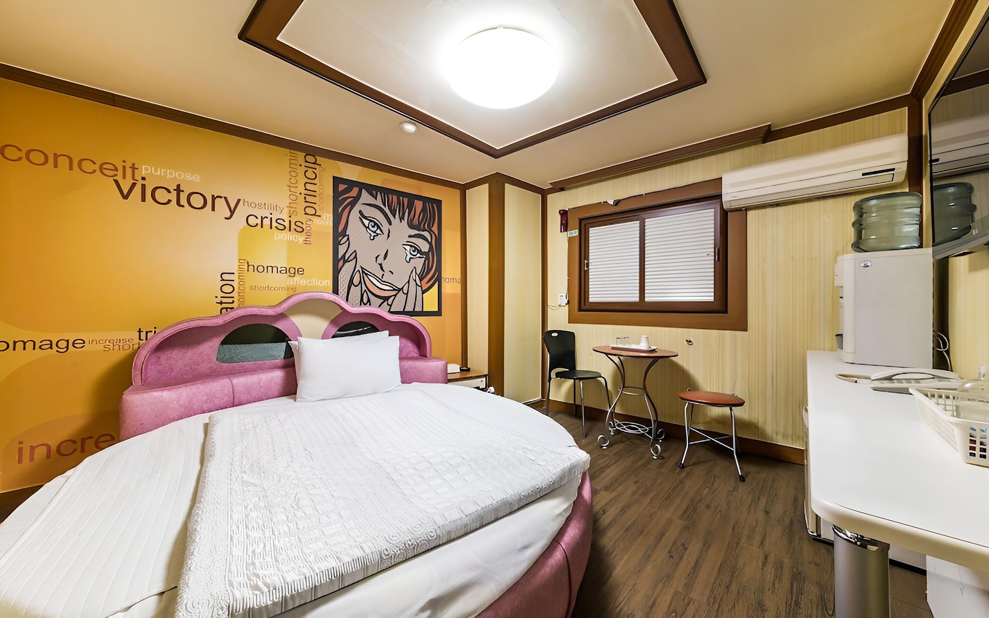 Room (General room) - Photo 14