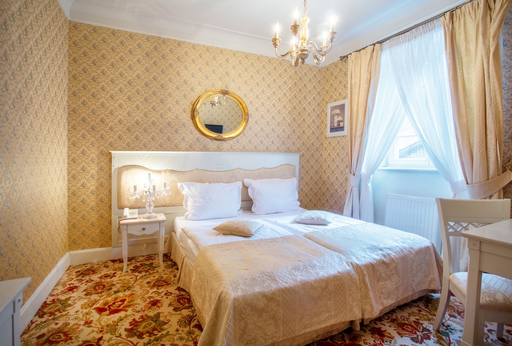Double or Twin Room photo 1