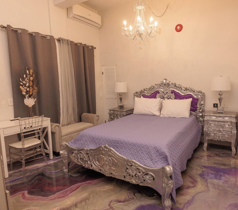 Honeymoon Suite, 1 Queen Bed