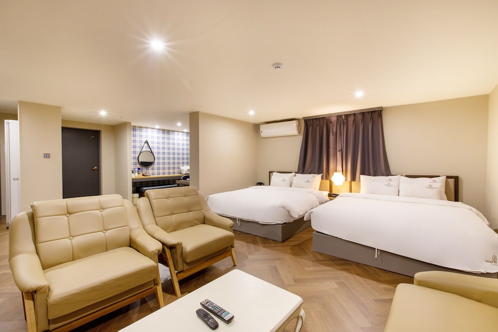 Suite Twin - Photo 9