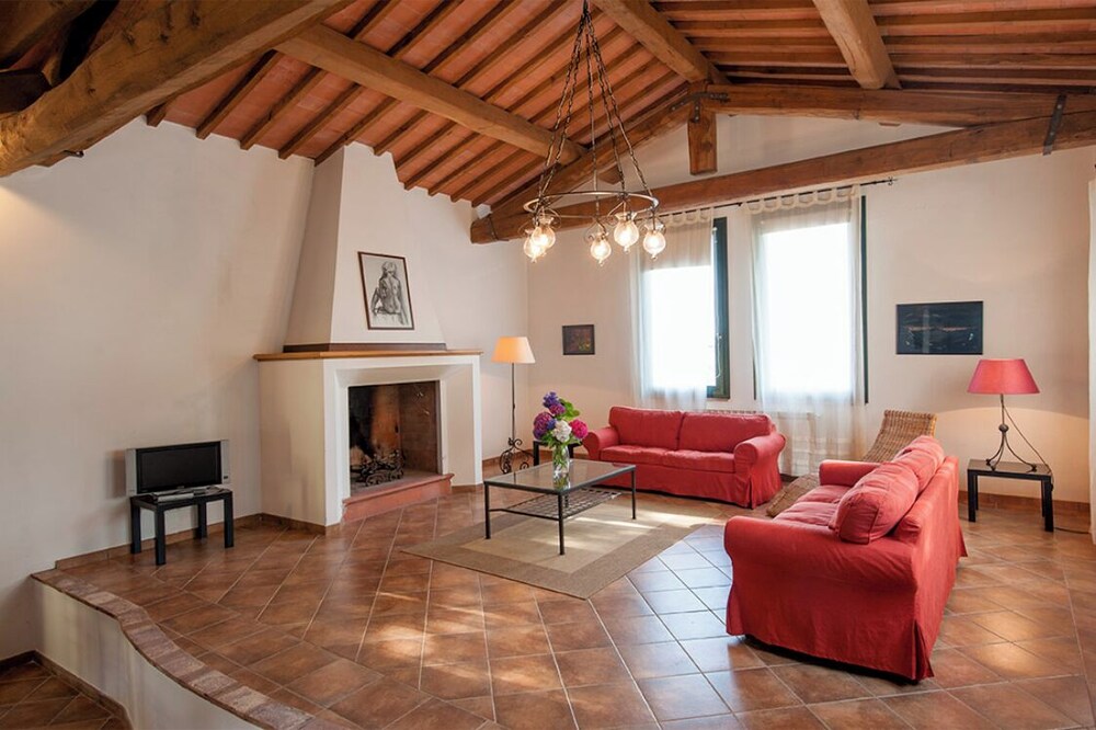 Deluxe Apartment, 1 Queen Bed with Sofa bed, Pets Allowed, Garden View photo 3