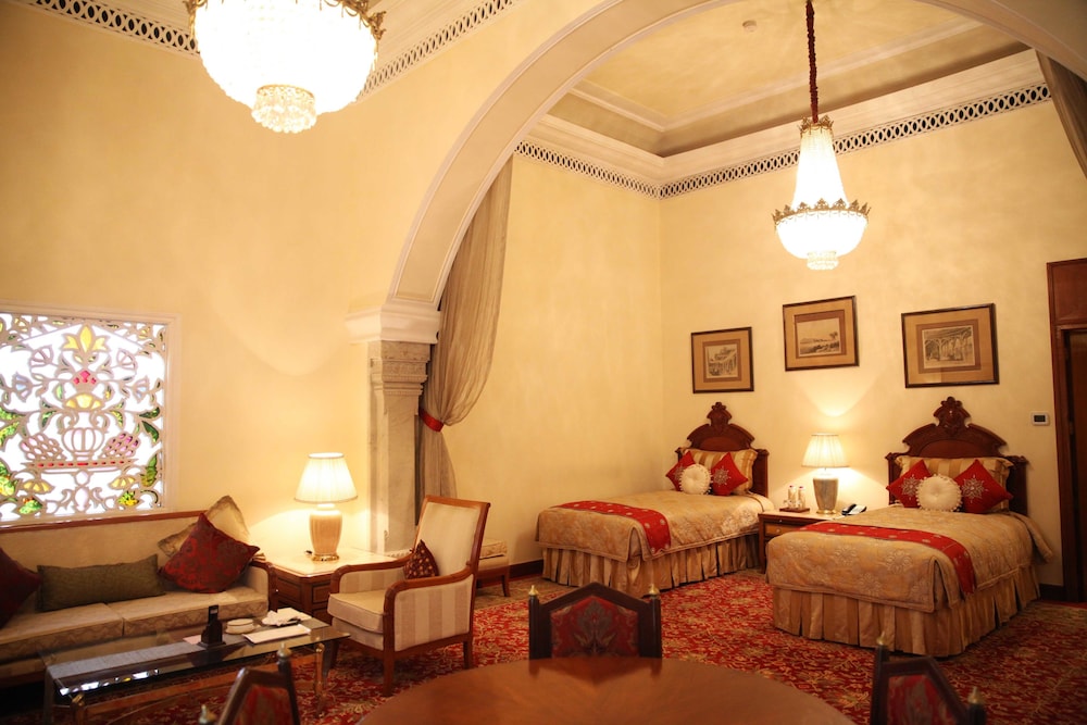 Luxury Room, 1 King Bed, Garden View photo 1