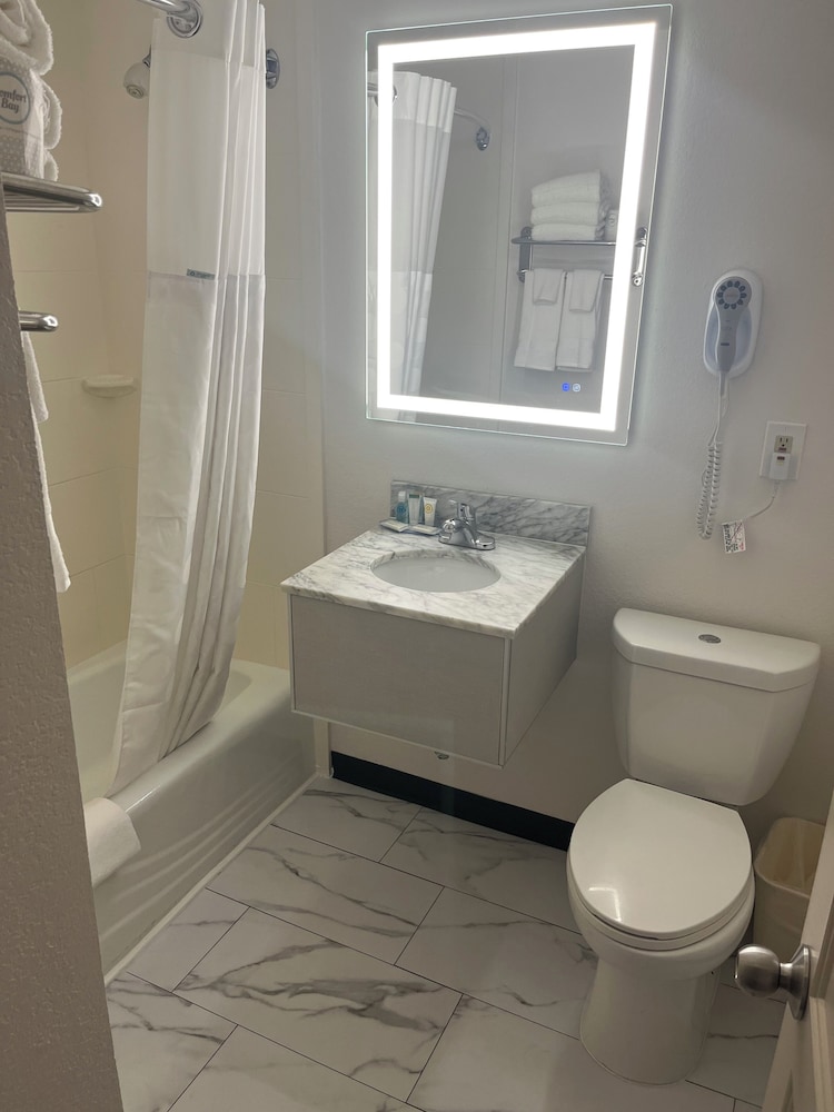 Suite, Multiple Beds, Non Smoking photo 2