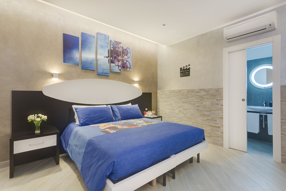 Deluxe Double Room, 1 Double Bed photo 3